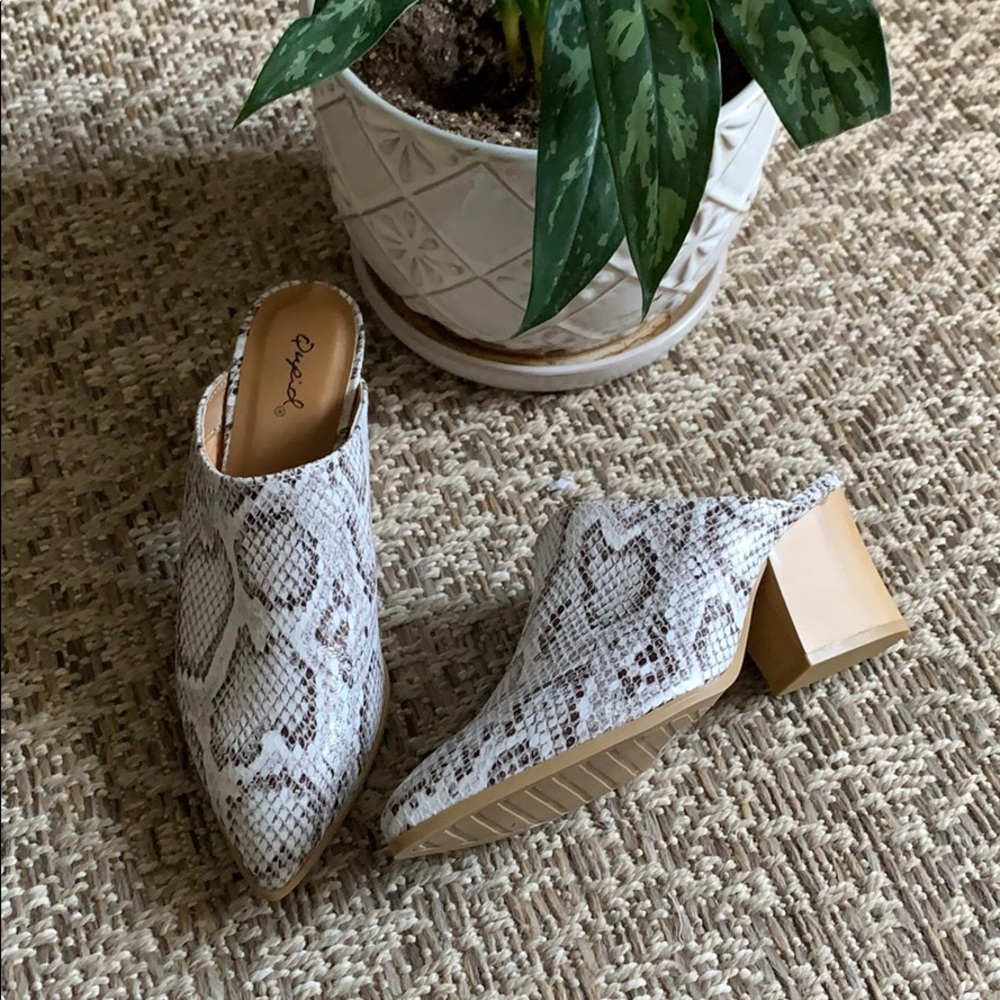 Block heel mule